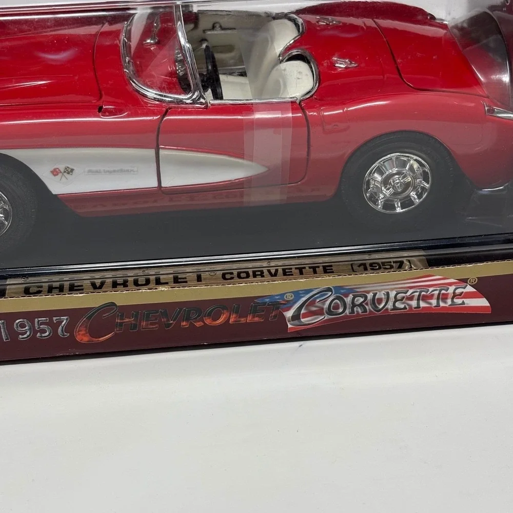 1957 Chevrolet Corvette Red 1:18 Diecast Yatming Open Box